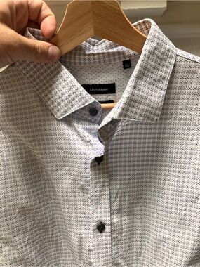 Matinique Men's White Button-Down Shirt with Blue Micro Pattern
